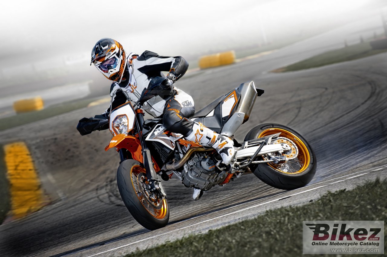Big KTM 690 smc r picture and wallpaper from Bikez.com